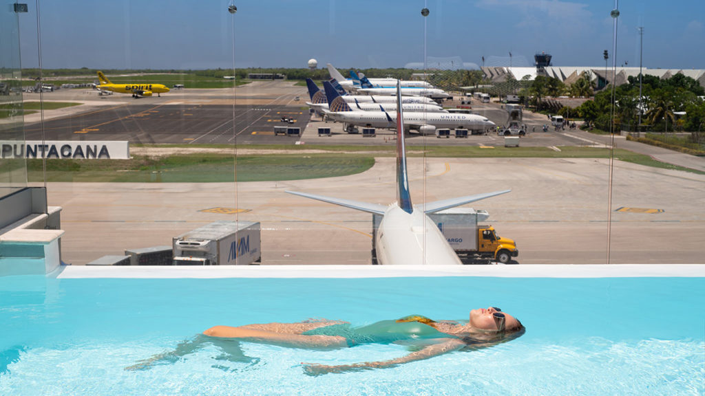 Canrock-punta-cana-airport-pool